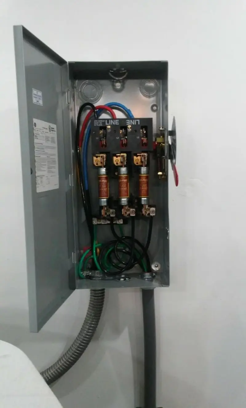 Three-phase disconnect switch installed for Smoke Detector Installation in St. Pete Beach